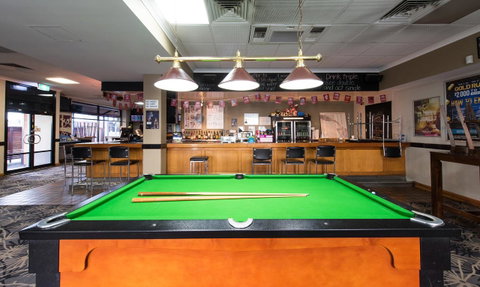 Nightcap At Rose & Crown Hotel - Travel Search 31