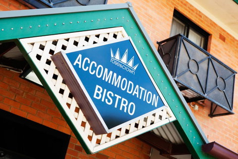 Nightcap At Rose & Crown Hotel - Travel Search 38