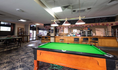 Nightcap At Rose & Crown Hotel - Travel Search 5