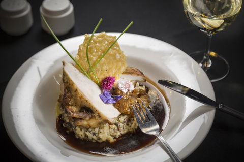 Adelaide Inn - Tourism Guide 34