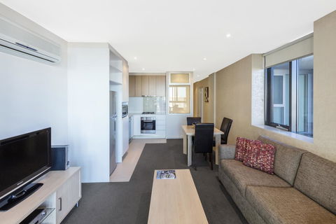 IStay Precinct Adelaide - Tourism Guide 24