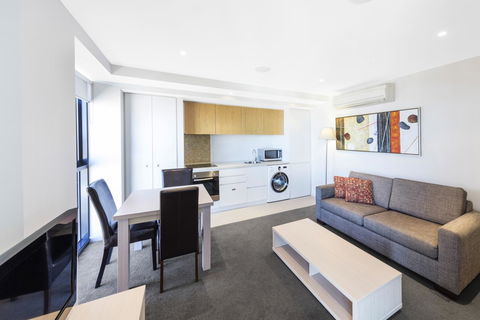 IStay Precinct Adelaide - Tourism Guide 13