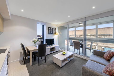 IStay Precinct Adelaide - Tourism Guide 28