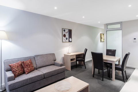 IStay Precinct Adelaide - Tourism Guide 17