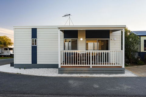 Discovery Parks - Adelaide Beachfront - Tourism Guide 5