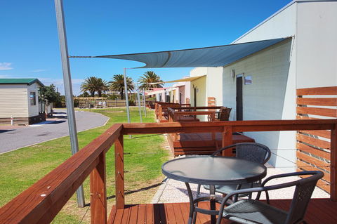 Discovery Parks - Adelaide Beachfront - Tourism Guide 36