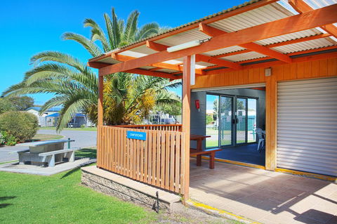 Discovery Parks - Adelaide Beachfront - Tourism Guide 32
