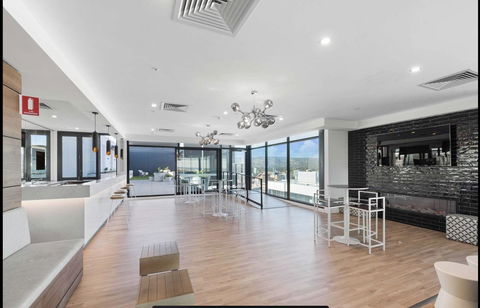 Resort Style Luxury City Apartment + Free Car Parking - Travel Search 22