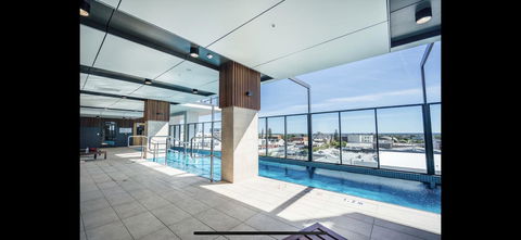 Resort Style Luxury City Apartment + Free Car Parking - Travel Search 16