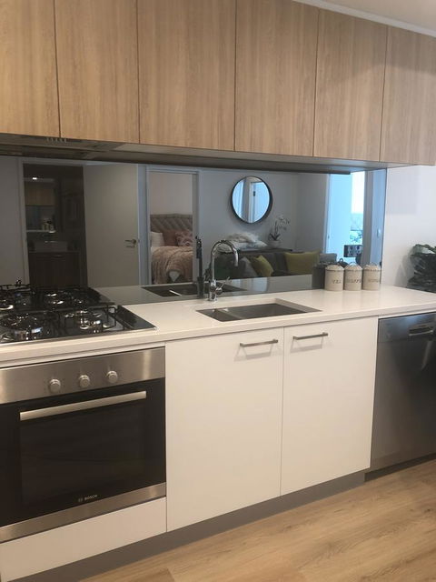 Resort Style Luxury City Apartment + Free Car Parking - Travel Search 33
