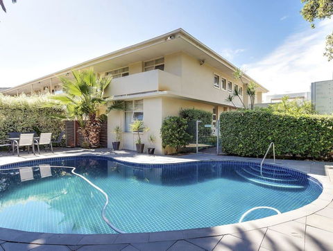 Glenelg Oasis Studios - Tourism Guide 2