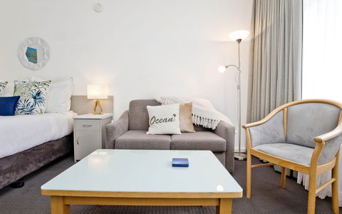 Glenelg Oasis Studios - Tourism Guide 9