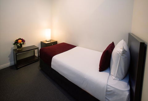 Franklin Apartments - Tourism Guide 14