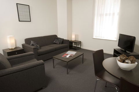 Franklin Apartments - Tourism Guide 3