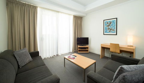 Franklin Apartments - Tourism Guide 7