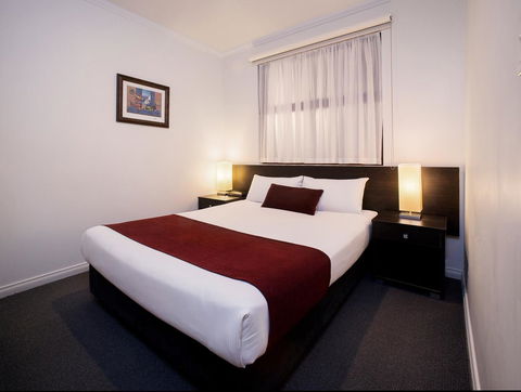 Franklin Apartments - Tourism Guide 6