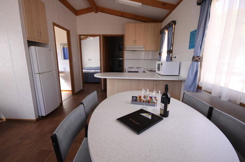 Ceduna Foreshore Caravan Park - Travel Search 2