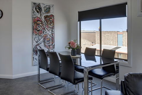 Aart Apartments - Travel Agents 20