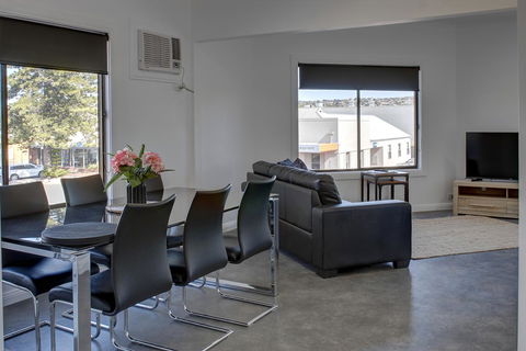 Aart Apartments - Travel Agents 23