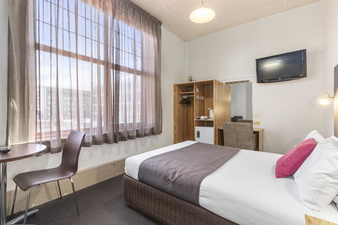 Adelaide Paringa - Tourism Guide 3