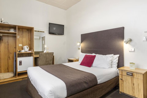 Adelaide Paringa - Tourism Guide 4