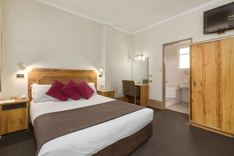 Adelaide Paringa - Tourism Guide 9