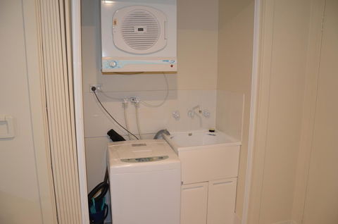 Adelaide City Apartment - 3br, 2bath & Carpark - Travel Search 18