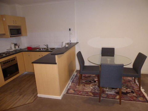 Adelaide City Apartment - 3br, 2bath & Carpark - Travel Search 8