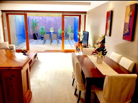 Superb Townhouse In North Adelaide - Tourism Guide 9