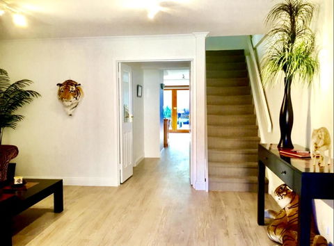 Superb Townhouse In North Adelaide - Tourism Guide 11