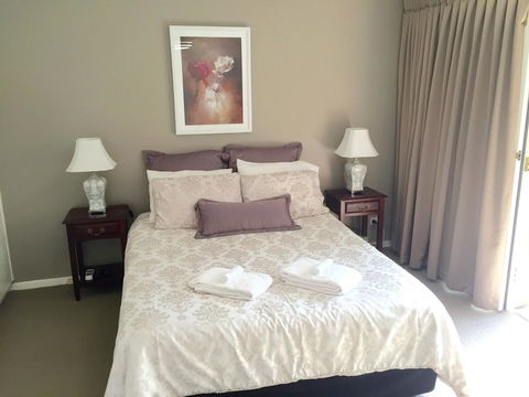 Superb Townhouse In North Adelaide - Tourism Guide 17