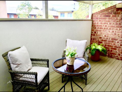 Superb Townhouse In North Adelaide - Tourism Guide 5