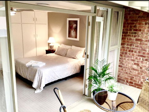 Superb Townhouse In North Adelaide - Tourism Guide 3