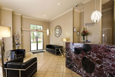 Majestic Old Lion Apartments - Tourism Guide 14