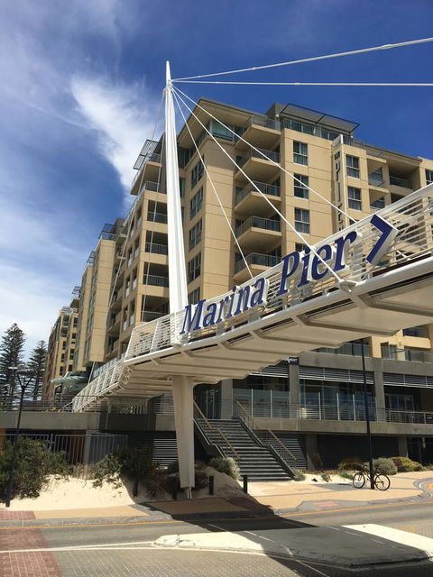 Glenelg Seaside Apartment - Tourism Guide 4