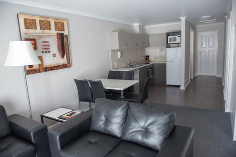 Arkana Motor Inn & Terrace Apartments - Tourism Guide 24