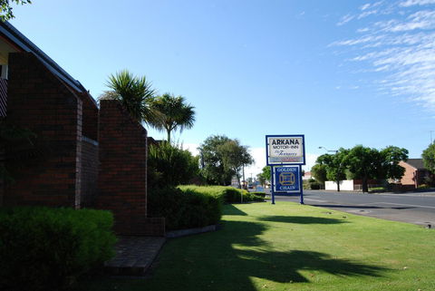 Arkana Motor Inn & Terrace Apartments - Tourism Guide 43