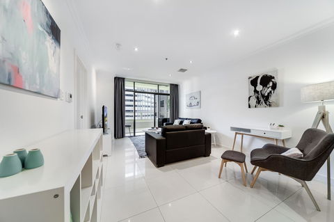 York Apartments On Grenfell - Travel Search 9