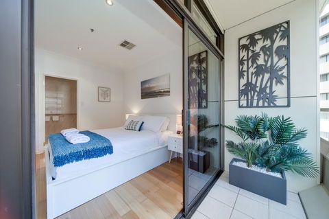 York Apartments On Grenfell - Travel Search 5