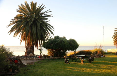 Hydeaway Bay - Own Private Bay + Kayaks - Travel Agents 16