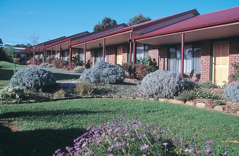 Acacia Apartments - Tourism Guide 16