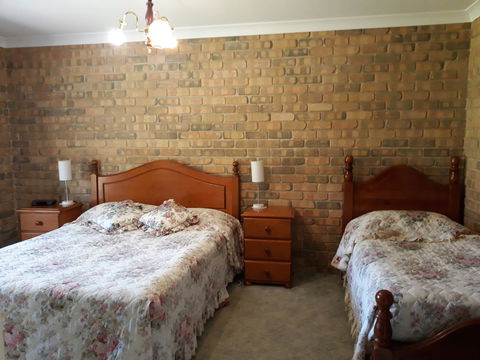 Acacia Apartments - Tourism Guide 11