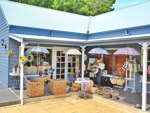SkyView Villa - Travel Search 8