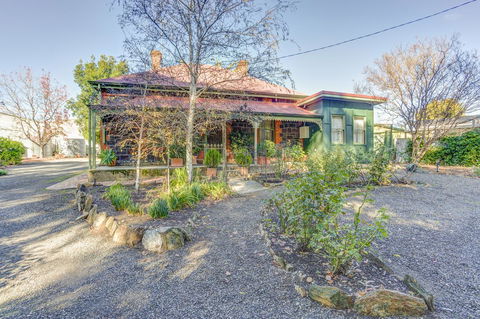 Tanunda Cottages - Travel Search 9