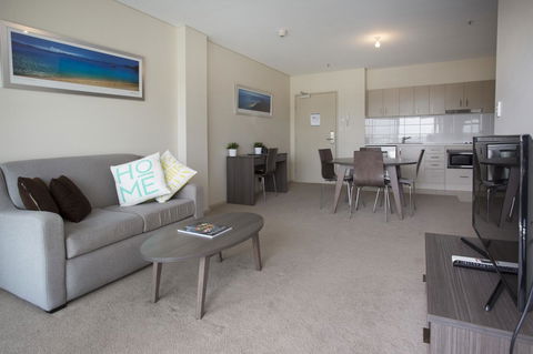 Hume Serviced Apartments - Tourism Guide 11