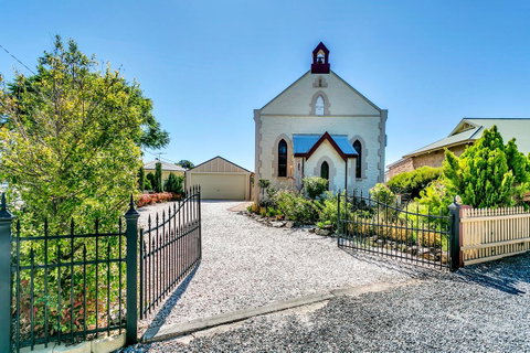 \'THE CHURCH\' Guest Home, Gawler Barossa Region - Travel Search 12