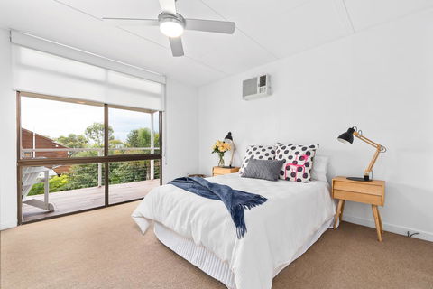 Maslin Beach Getaway - Travel Agents 7
