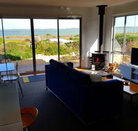 Coorong Waterfront Retreat - Cruises Travel