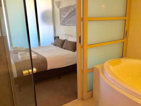 Adelaide DressCircle Apartments - North Terrace - Tourism Guide 17