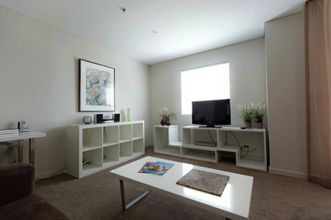 Adelaide DressCircle Apartments - North Terrace - Tourism Guide 13